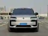 2025 Denza DenzaN9 2.0T 207HP L4 E-CVT PHEV