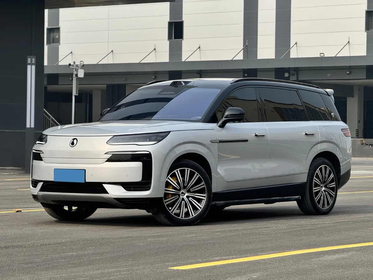 2025 Denza DenzaN9 2.0T 207HP L4 E-CVT PHEV,autocango,china used car exporter,china ev exporter,chinese used car exporter,chinese used ev exporter