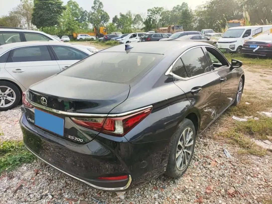 2023 Lexus ES 2.0L 173HP L4 CVT,autocango,china used car exporter,china ev exporter,chinese used car exporter,chinese used ev exporter