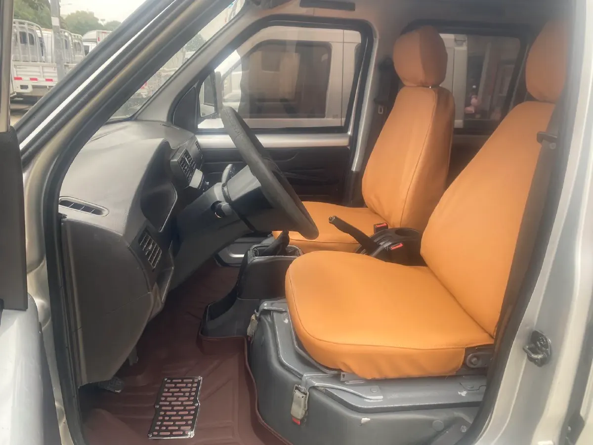 2019 WuLing RongGuang Mini Truck 1.5L 99HP L4 5MT,autocango,china used car exporter,china ev exporter,chinese used car exporter,chinese used ev exporter