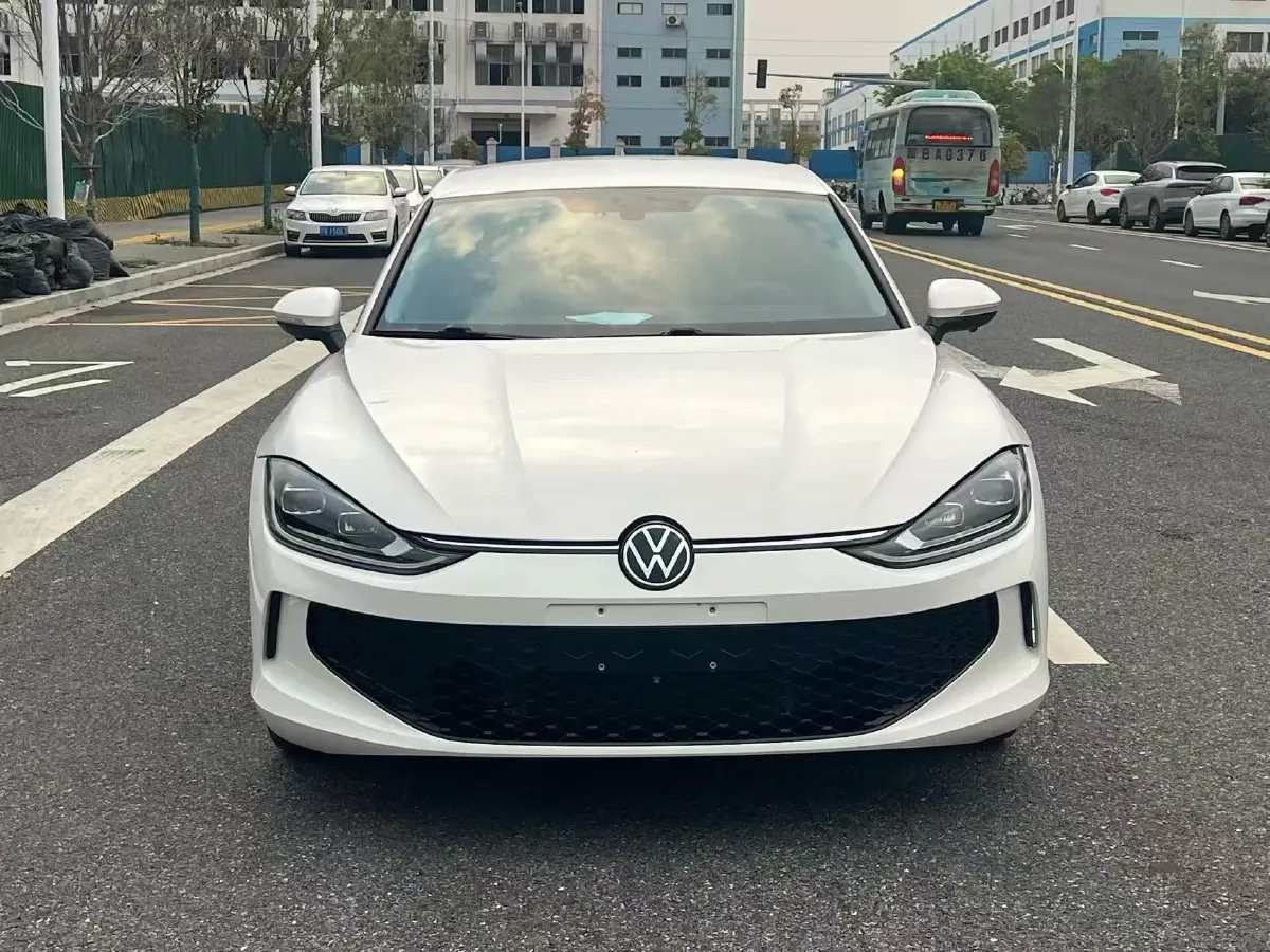 2022 Jetour DASHING i-DM 1.5T 156HP L4 3DHT PHEV 19.27KWH,autocango,china used car exporter,china ev exporter,chinese used car exporter,chinese used ev exporter
