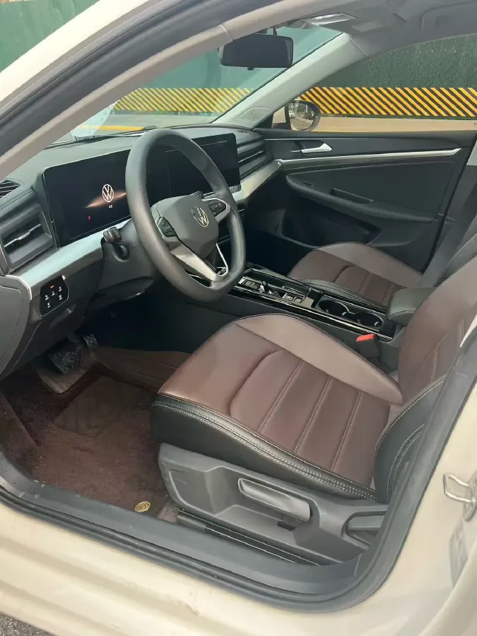 2022 Jetour DASHING i-DM 1.5T 156HP L4 3DHT PHEV 19.27KWH,autocango,china used car exporter,china ev exporter,chinese used car exporter,chinese used ev exporter