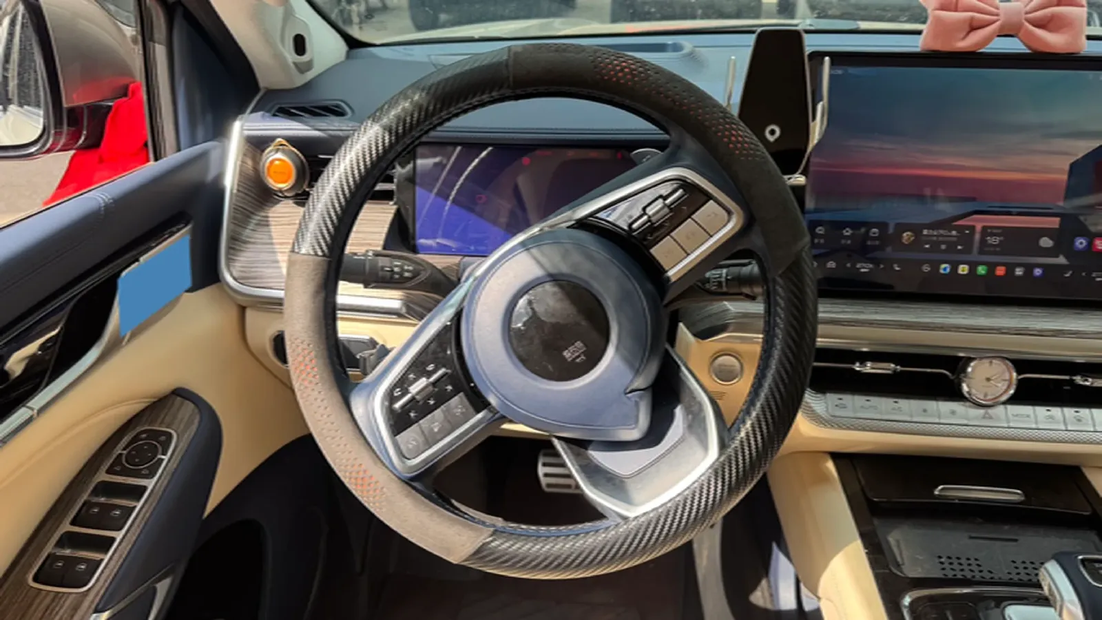 2022 Lincoln Corsair 2.0T 245HP L4 8AT,autocango,china used car exporter,china ev exporter,chinese used car exporter,chinese used ev exporter