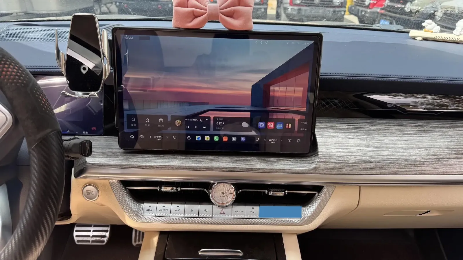 2022 Lincoln Corsair 2.0T 245HP L4 8AT,autocango,china used car exporter,china ev exporter,chinese used car exporter,chinese used ev exporter