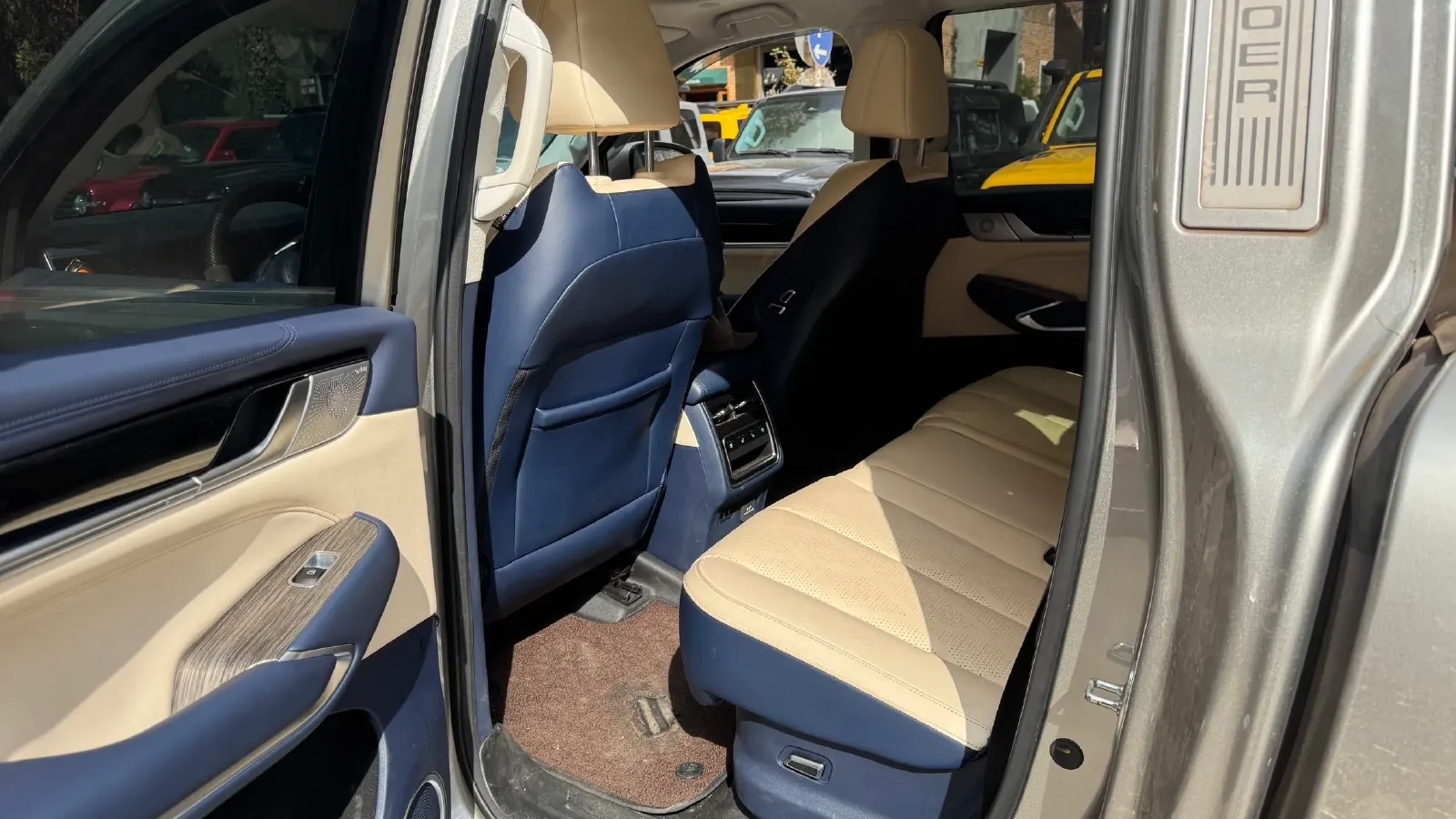 2022 Lincoln Corsair 2.0T 245HP L4 8AT,autocango,china used car exporter,china ev exporter,chinese used car exporter,chinese used ev exporter