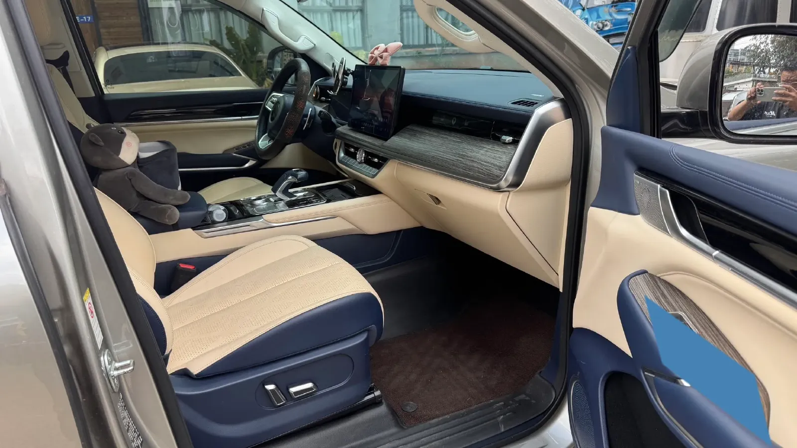2022 Lincoln Corsair 2.0T 245HP L4 8AT,autocango,china used car exporter,china ev exporter,chinese used car exporter,chinese used ev exporter