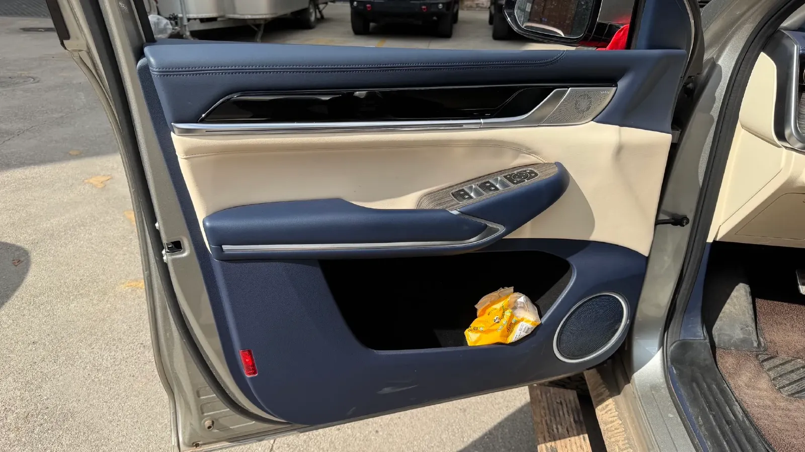 2022 Lincoln Corsair 2.0T 245HP L4 8AT,autocango,china used car exporter,china ev exporter,chinese used car exporter,chinese used ev exporter