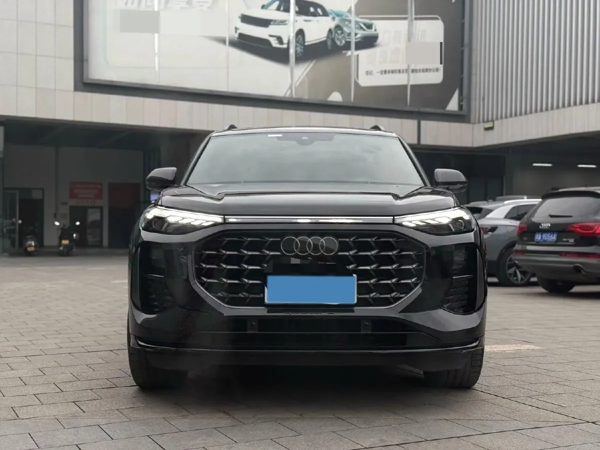 2024 Audi Q6 2.0T 265HP L4 7DCT,autocango,china used car exporter,china ev exporter,chinese used car exporter,chinese used ev exporter