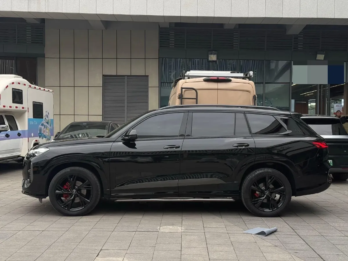 2024 Audi Q6 2.0T 265HP L4 7DCT,autocango,china used car exporter,china ev exporter,chinese used car exporter,chinese used ev exporter