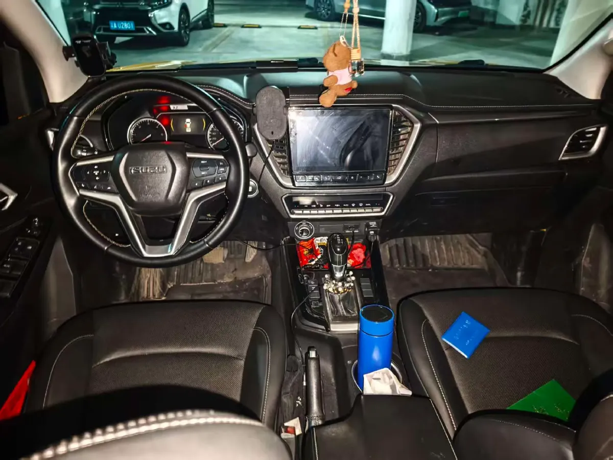 2021 Isuzu D-MAX 1.9T 163HP L4 6AT,autocango,china used car exporter,china ev exporter,chinese used car exporter,chinese used ev exporter