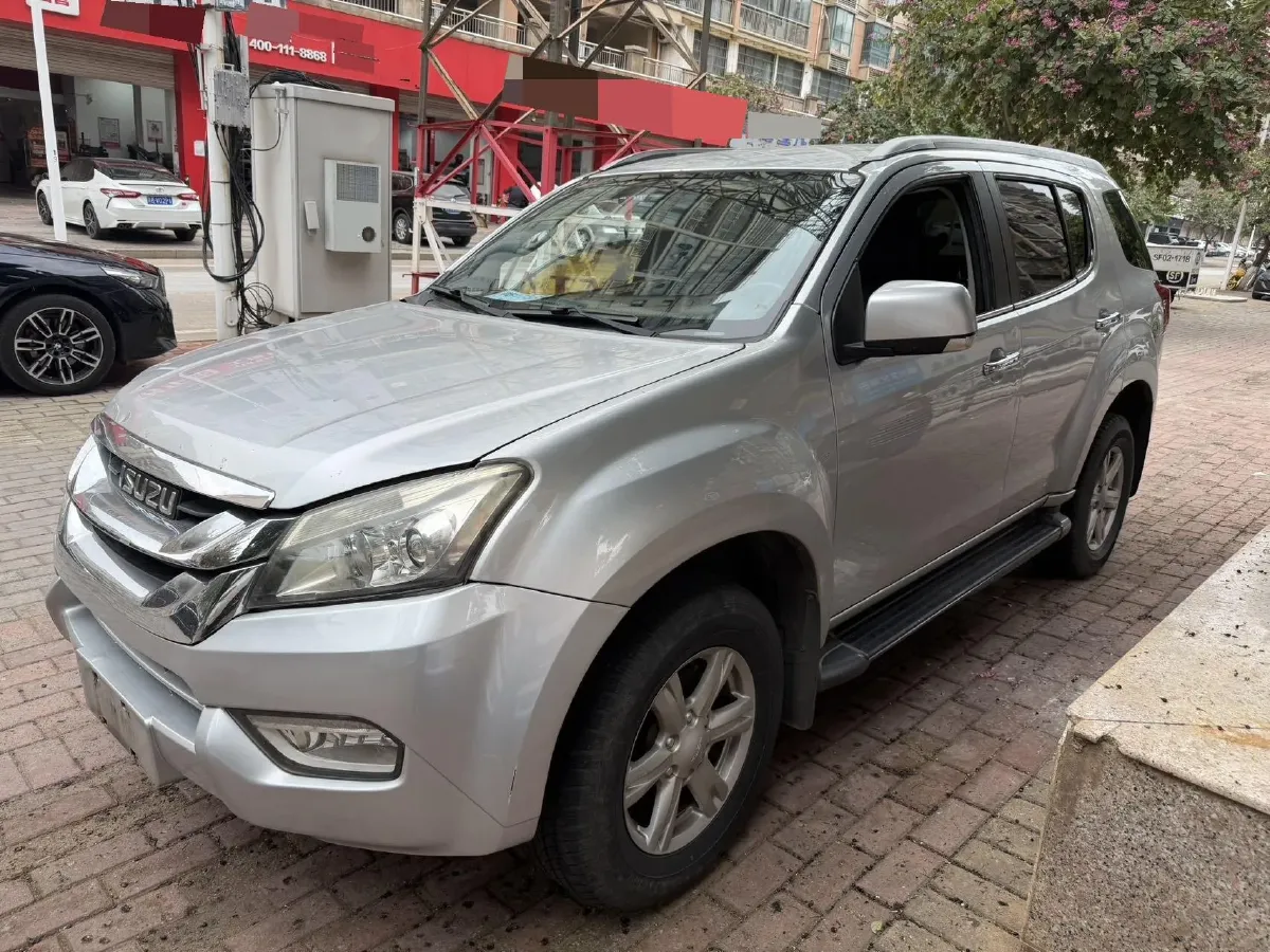 2017 Isuzu Mu-X 3.0T 177HP L4 5AT,autocango,china used car exporter,china ev exporter,chinese used car exporter,chinese used ev exporter