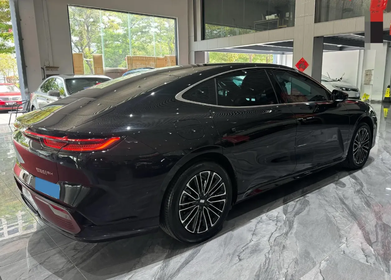 2025 Geely Galaxy Starshine 8 1.5L 112HP L4 1DHT PHEV,autocango,china used car exporter,china ev exporter,chinese used car exporter,chinese used ev exporter