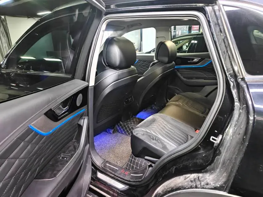 2022 HongQi HS5 2.0T 224HP L4 6AT,autocango,china used car exporter,china ev exporter,chinese used car exporter,chinese used ev exporter