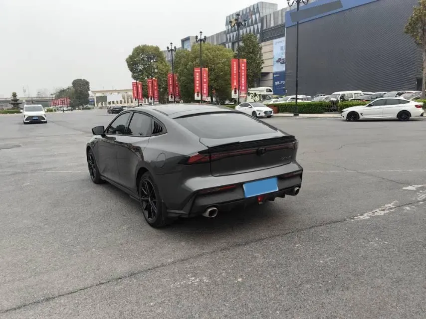 2022 ChangAn UNI-V 1.5T 188HP L4 7DCT,autocango,china used car exporter,china ev exporter,chinese used car exporter,chinese used ev exporter