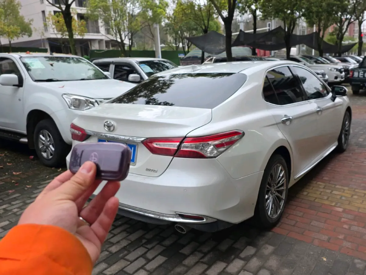 2023 Toyota Camry 2.0L 177HP L4 CVT,autocango,china used car exporter,china ev exporter,chinese used car exporter,chinese used ev exporter