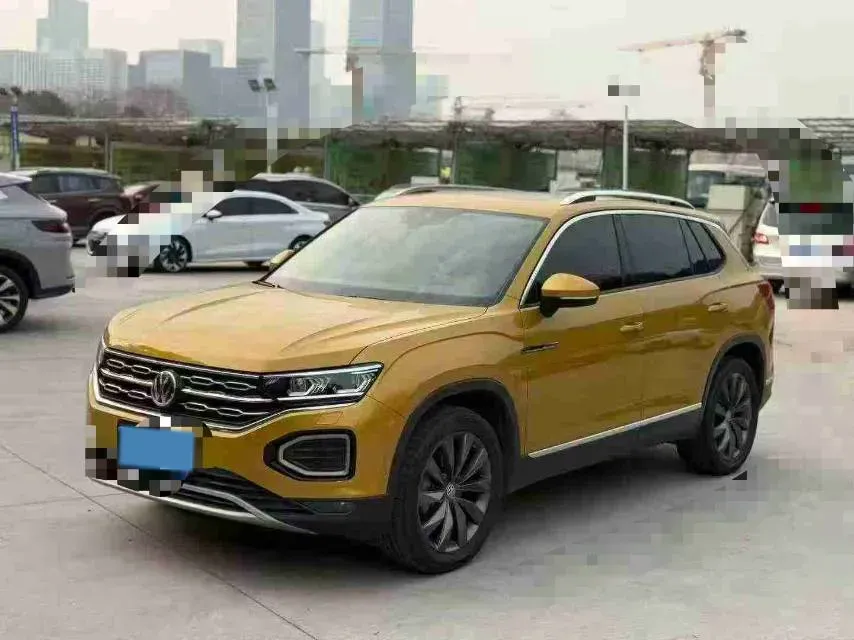 2019 Jeep Cherokee 2.0T 265HP L4 9AT,autocango,china used car exporter,china ev exporter,chinese used car exporter,chinese used ev exporter