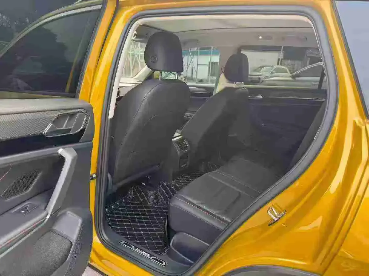 2019 Jeep Cherokee 2.0T 265HP L4 9AT,autocango,china used car exporter,china ev exporter,chinese used car exporter,chinese used ev exporter