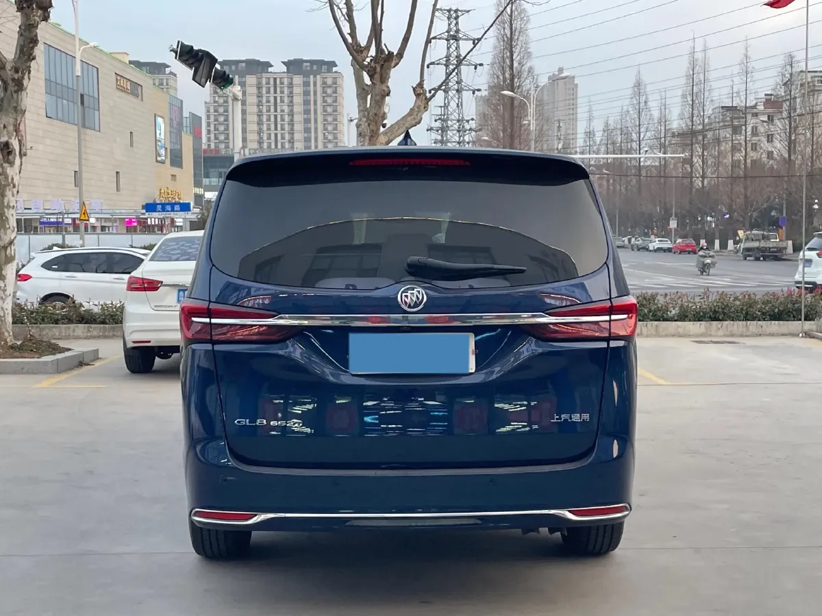 2022 Buick GL8 2.0T 237HP L4 9AT,autocango,china used car exporter,china ev exporter,chinese used car exporter,chinese used ev exporter