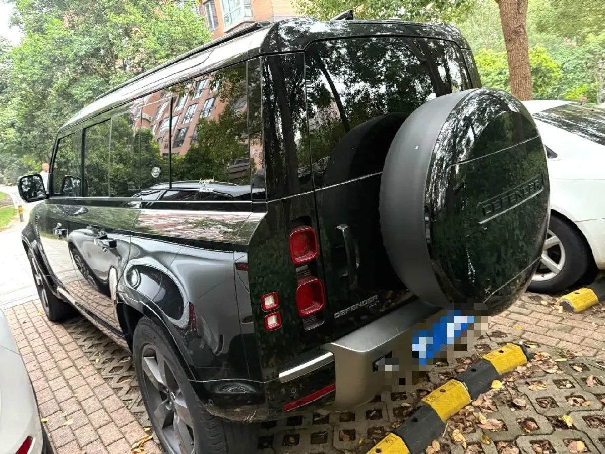 2023 Land Rover Defender 3.0T 400HP L6 8AT,autocango,china used car exporter,china ev exporter,chinese used car exporter,chinese used ev exporter