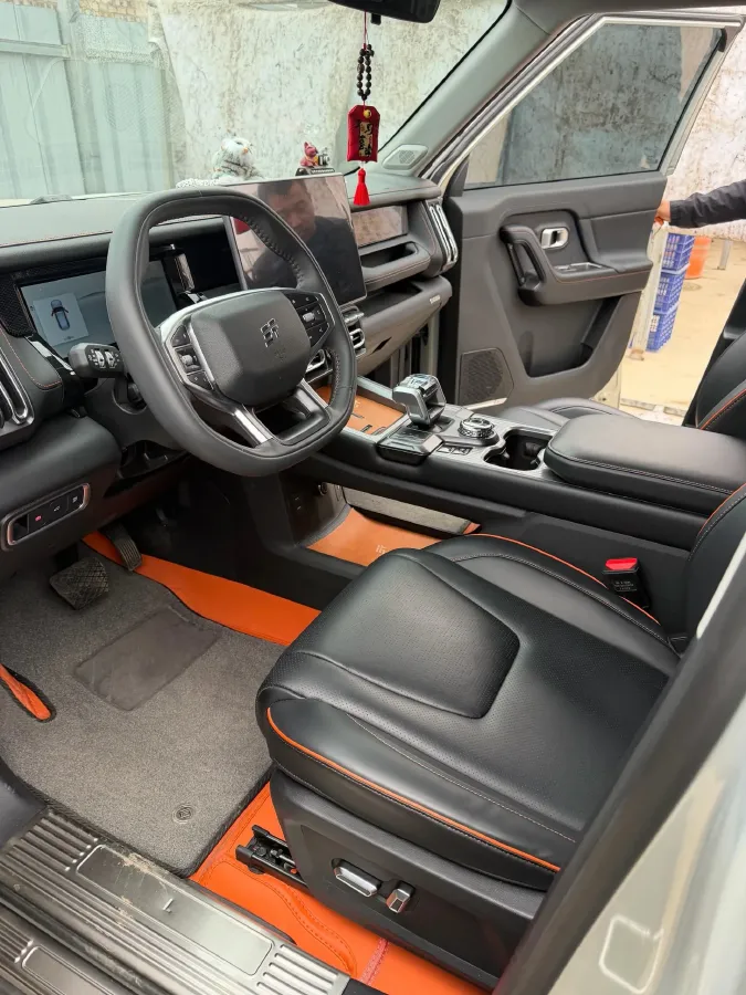 2025 MAXUS XinTu V70 2.0T 150HP L4 9AT,autocango,china used car exporter,china ev exporter,chinese used car exporter,chinese used ev exporter