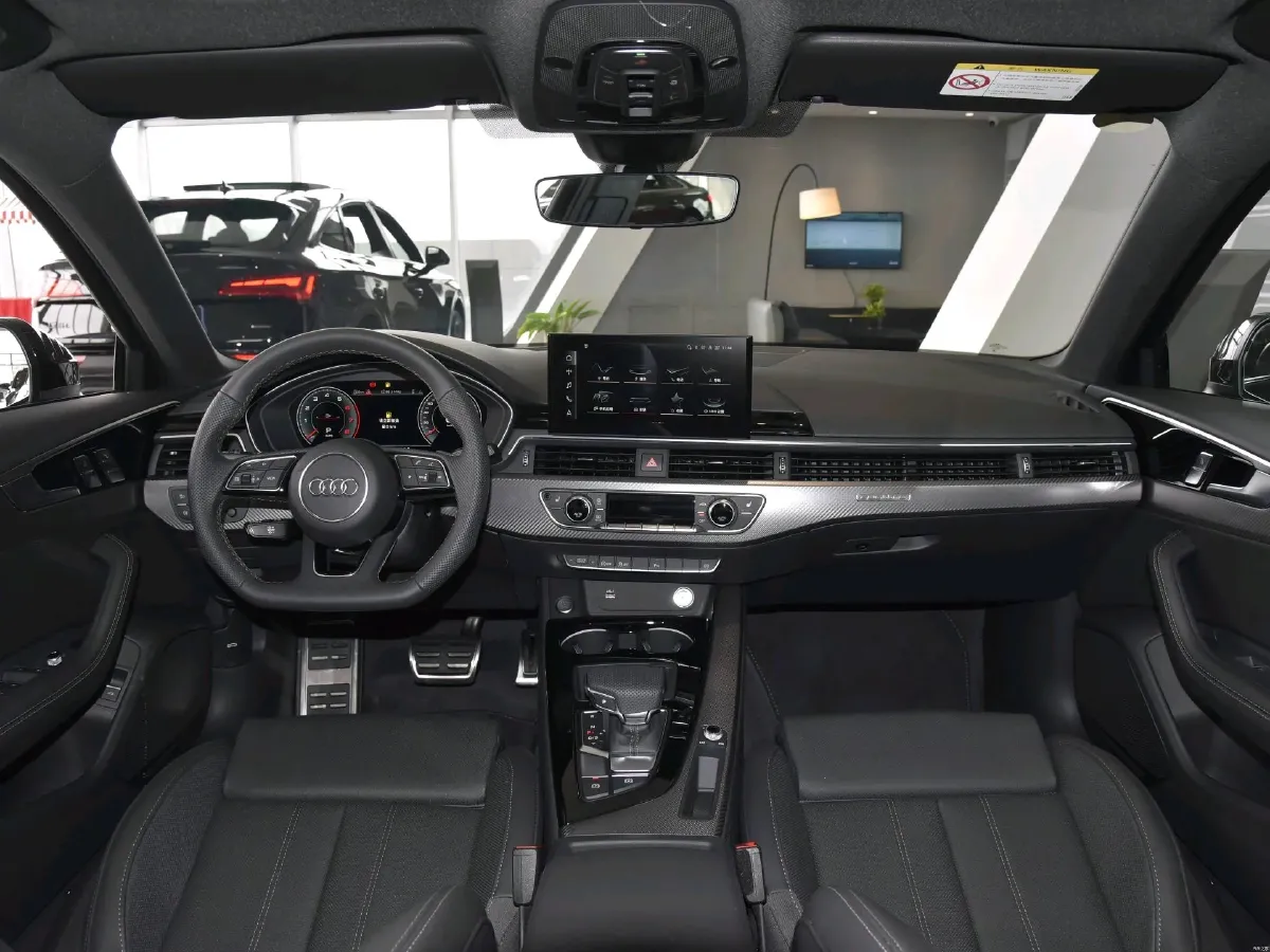 2024 Audi A4L 2.0T 190HP L4 7DCT,autocango,china used car exporter,china ev exporter,chinese used car exporter,chinese used ev exporter