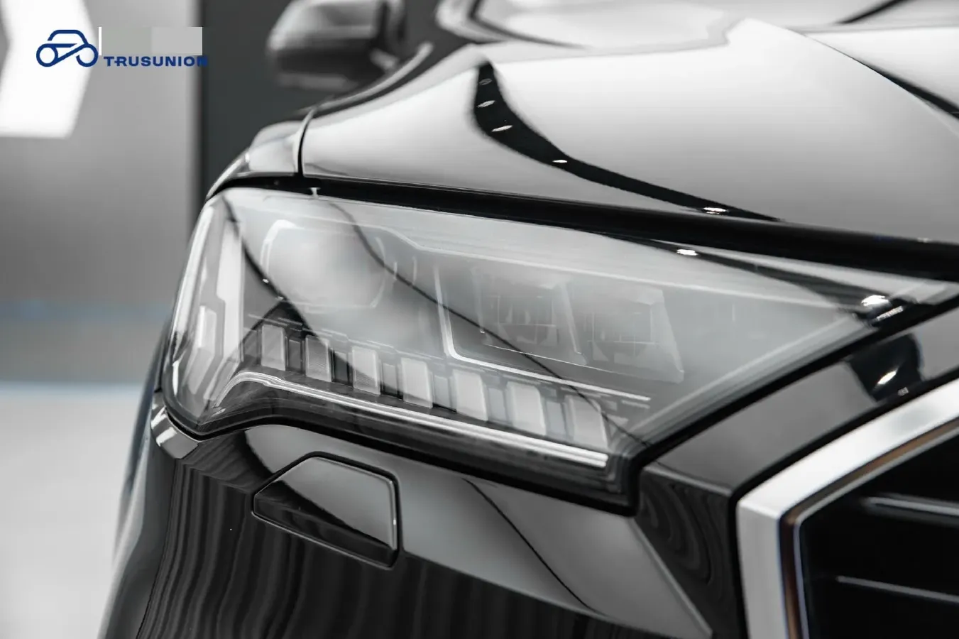 2023 Audi Q7 2.0T 265HP L4 8AT,autocango,china used car exporter,china ev exporter,chinese used car exporter,chinese used ev exporter