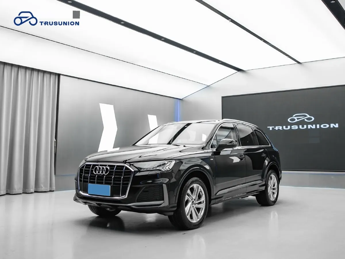 2023 Audi Q7 2.0T 265HP L4 8AT,autocango,china used car exporter,china ev exporter,chinese used car exporter,chinese used ev exporter