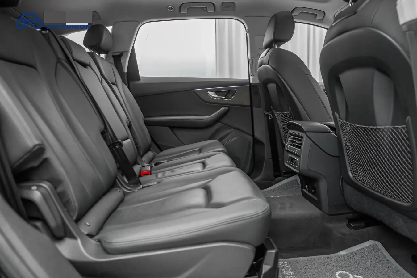 2023 Audi Q7 2.0T 265HP L4 8AT,autocango,china used car exporter,china ev exporter,chinese used car exporter,chinese used ev exporter