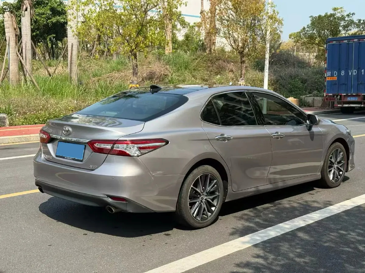2021 Toyota Camry 2.5L 209HP L4 8AT,autocango,china used car exporter,china ev exporter,chinese used car exporter,chinese used ev exporter