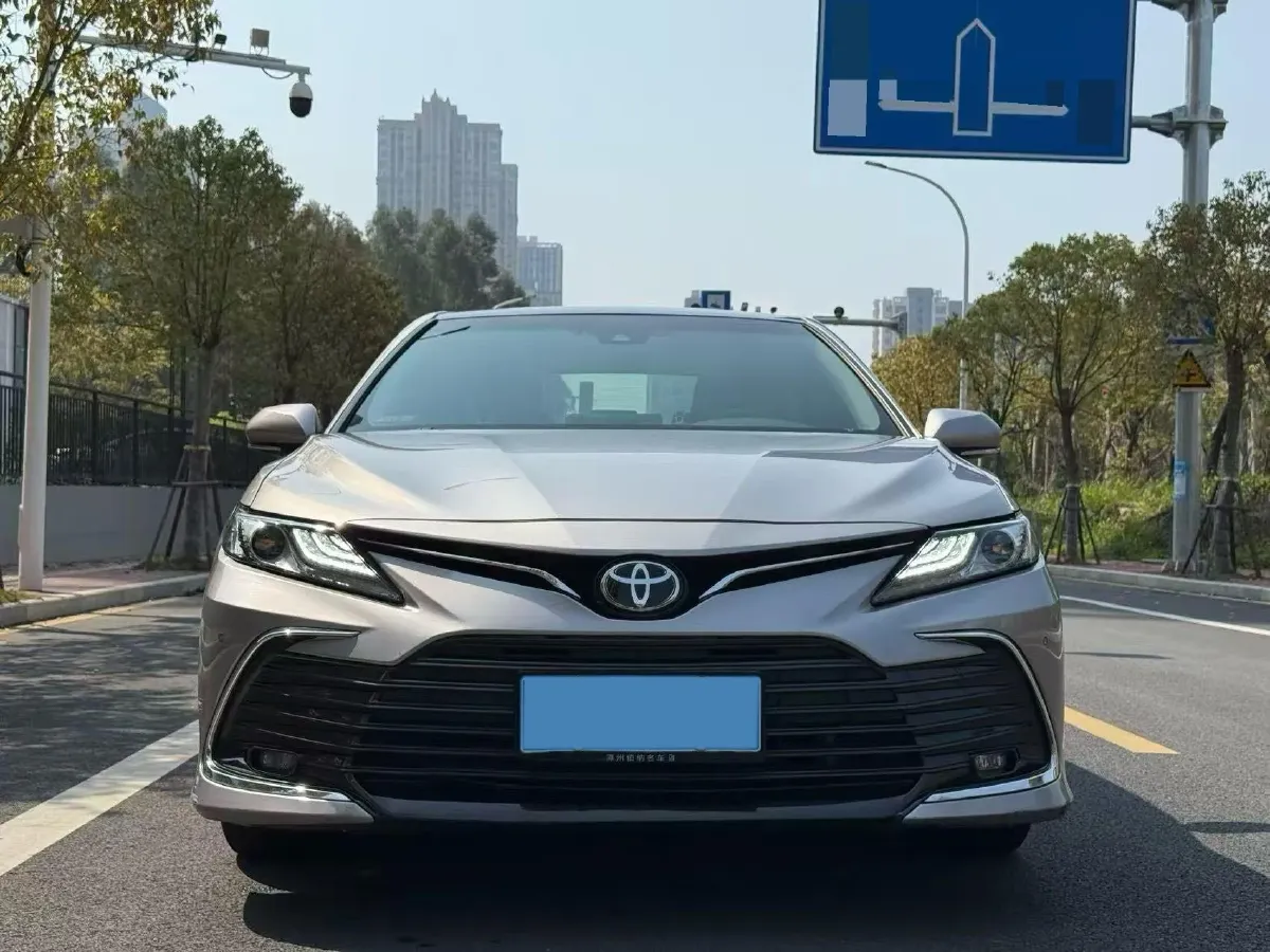 2021 Toyota Camry 2.5L 209HP L4 8AT,autocango,china used car exporter,china ev exporter,chinese used car exporter,chinese used ev exporter