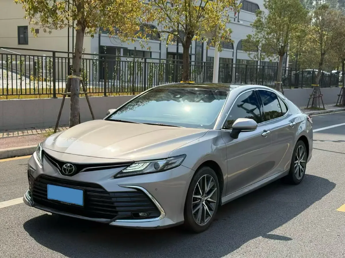 2021 Toyota Camry 2.5L 209HP L4 8AT,autocango,china used car exporter,china ev exporter,chinese used car exporter,chinese used ev exporter
