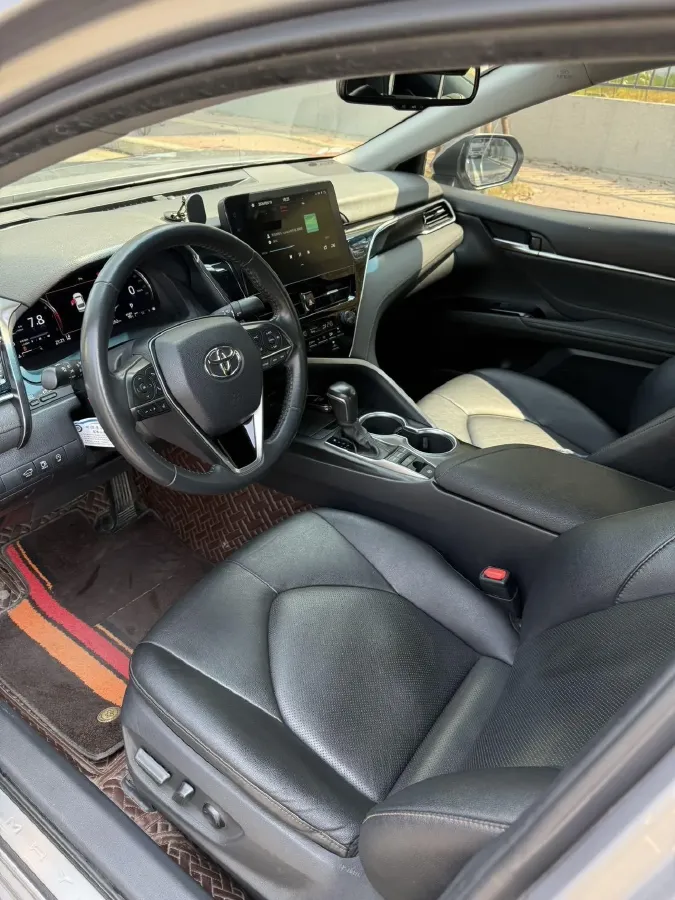 2021 Toyota Camry 2.5L 209HP L4 8AT,autocango,china used car exporter,china ev exporter,chinese used car exporter,chinese used ev exporter