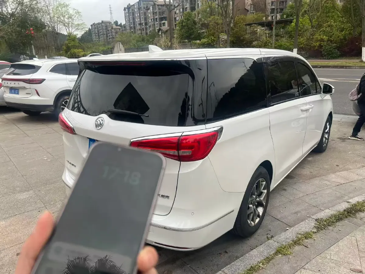 2018 Buick GL8 2.0T 260HP L4 6AT,autocango,china used car exporter,china ev exporter,chinese used car exporter,chinese used ev exporter