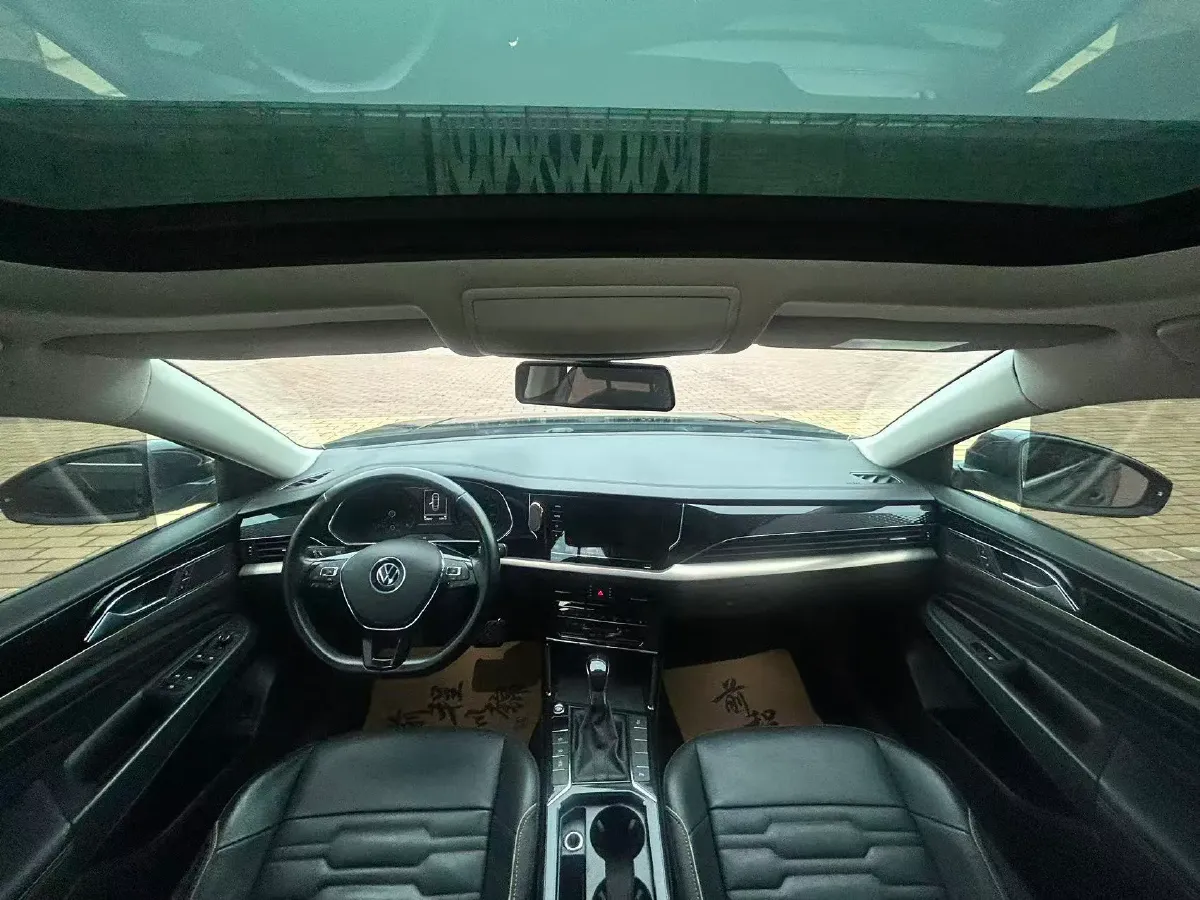 2020 Volkswagen Passat 2.0T 186HP L4 7DCT,autocango,china used car exporter,china ev exporter,chinese used car exporter,chinese used ev exporter