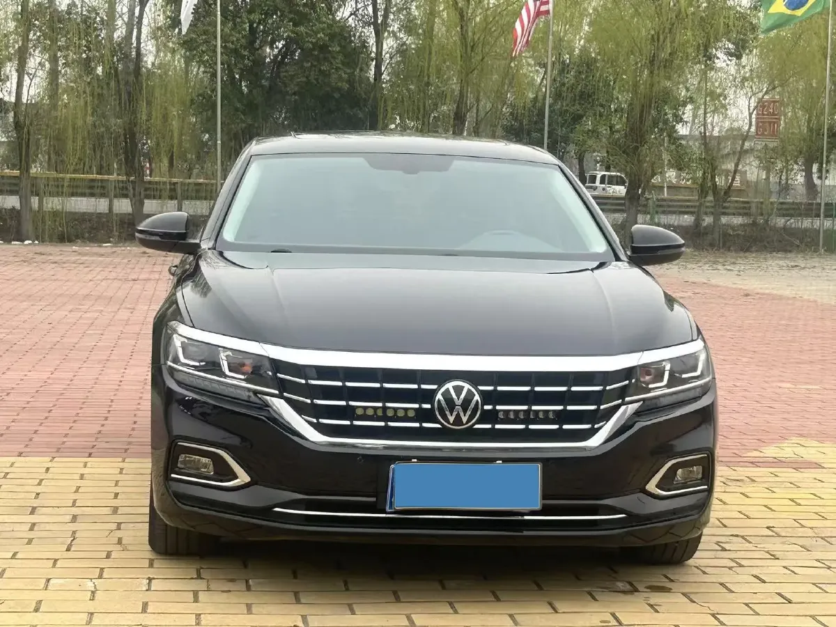 2020 Volkswagen Passat 2.0T 186HP L4 7DCT,autocango,china used car exporter,china ev exporter,chinese used car exporter,chinese used ev exporter