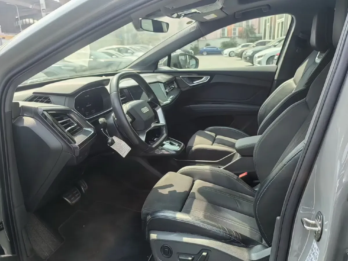 2024 Audi Q4 e-tron BEV 84.8KWH,autocango,china used car exporter,china ev exporter,chinese used car exporter,chinese used ev exporter