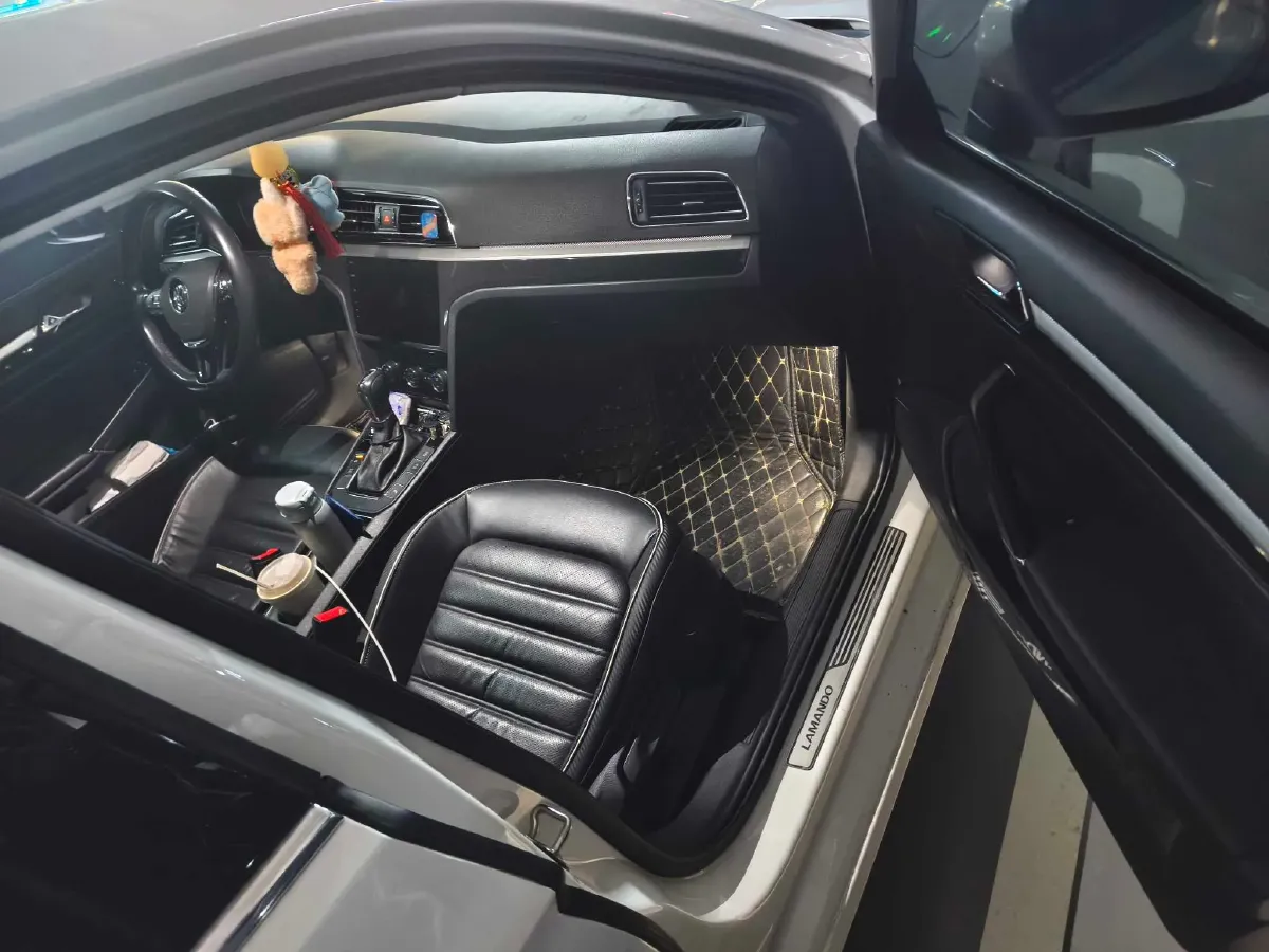 2019 Volkswagen Tayron 2.0T 186HP L4 7DCT,autocango,china used car exporter,china ev exporter,chinese used car exporter,chinese used ev exporter