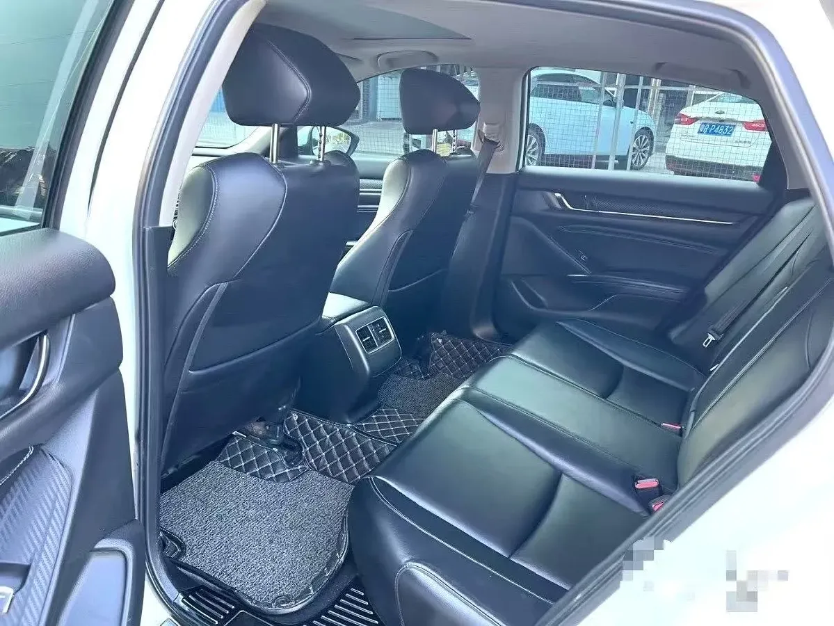 2022 Honda Accord 1.5T 194HP L4 CVT,autocango,china used car exporter,china ev exporter,chinese used car exporter,chinese used ev exporter