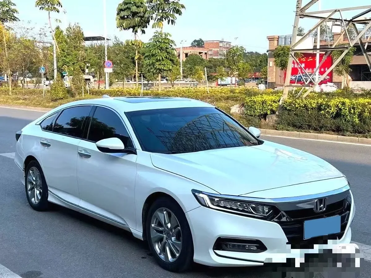 2022 Honda Accord 1.5T 194HP L4 CVT,autocango,china used car exporter,china ev exporter,chinese used car exporter,chinese used ev exporter
