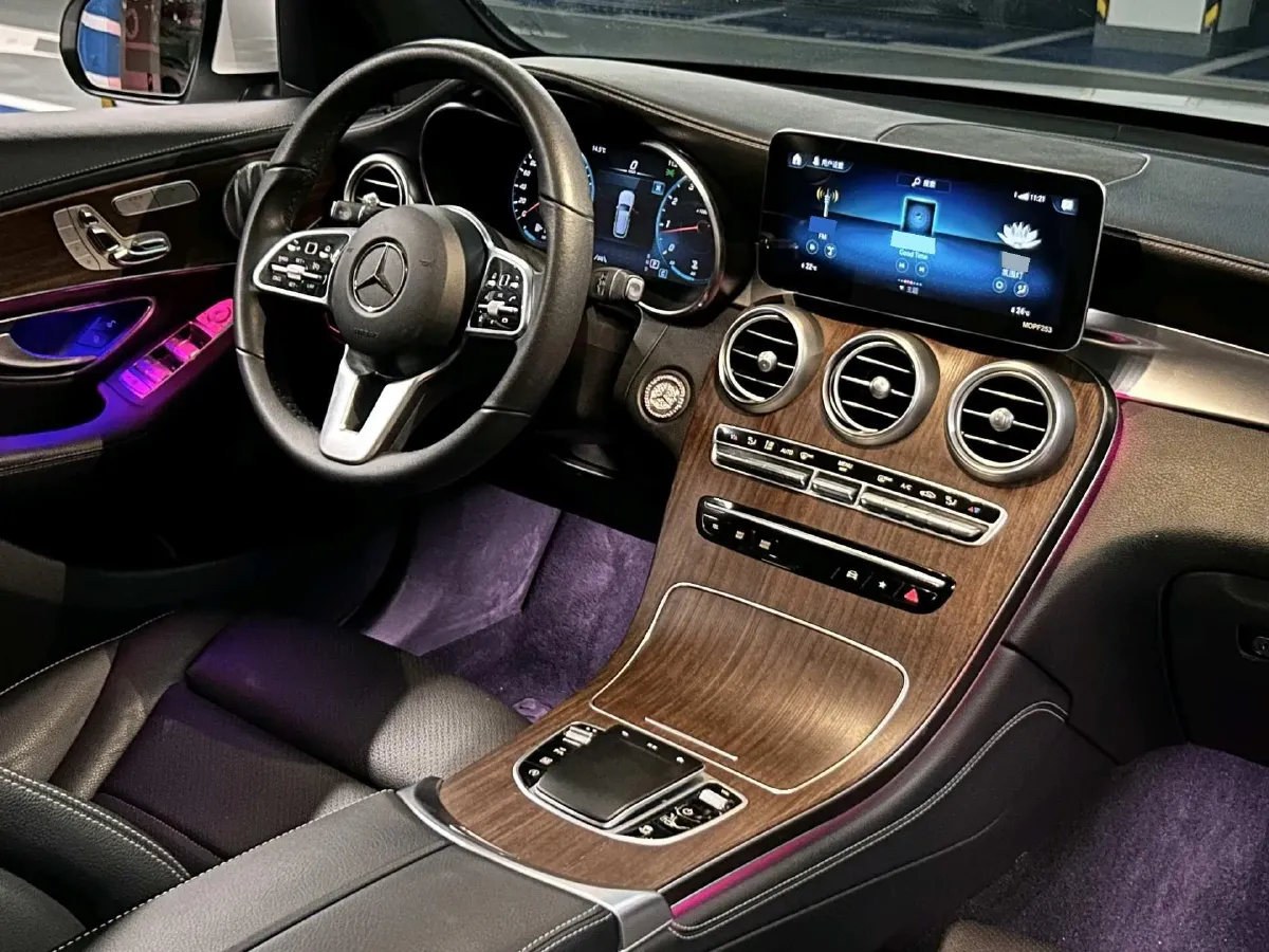 2021 Mercedes-Benz GLC Class 2.0T 258HP L4 9AT,autocango,china used car exporter,china ev exporter,chinese used car exporter,chinese used ev exporter