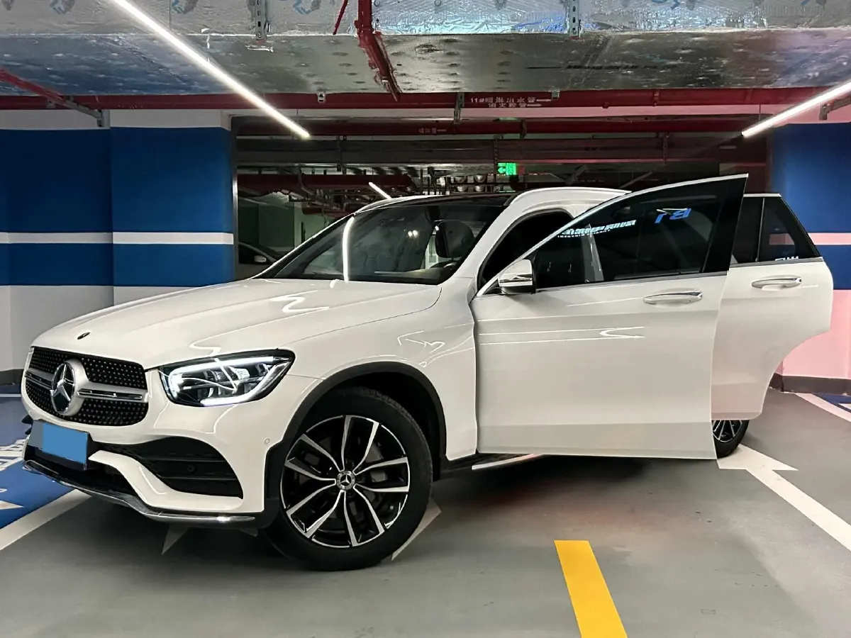 2021 Mercedes-Benz GLC Class 2.0T 258HP L4 9AT,autocango,china used car exporter,china ev exporter,chinese used car exporter,chinese used ev exporter