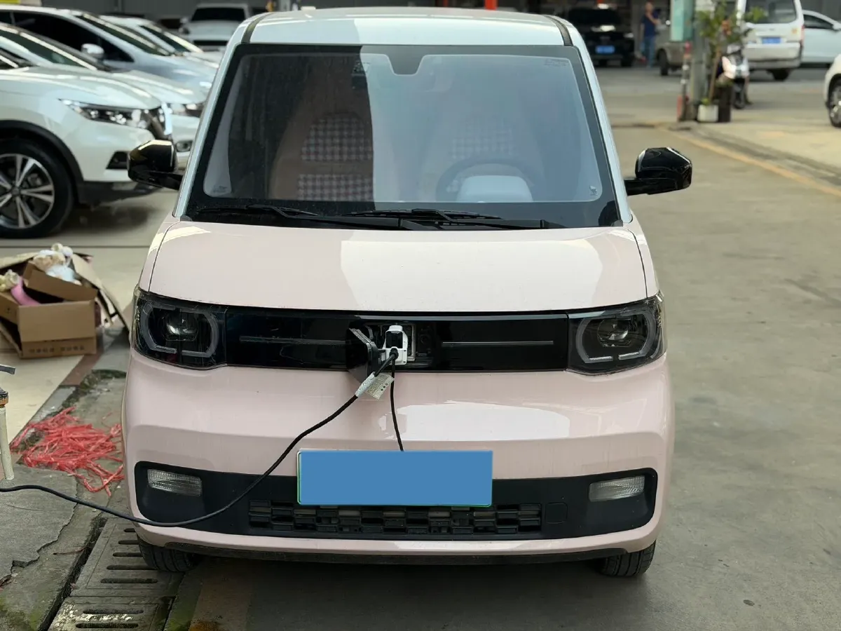 2022 WuLing HongGuang MINI EV BEV 13.9KWH,autocango,china used car exporter,china ev exporter,chinese used car exporter,chinese used ev exporter