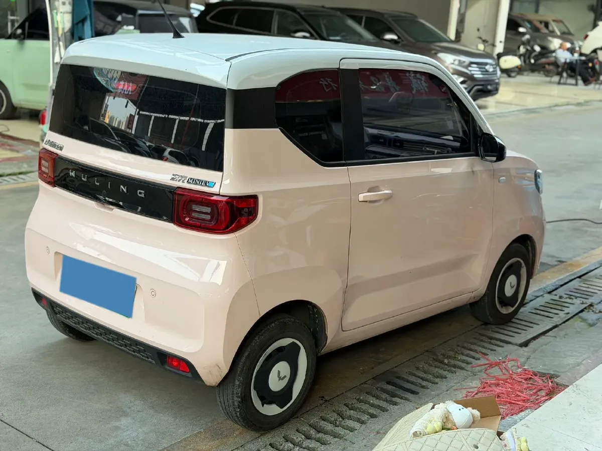 2022 WuLing HongGuang MINI EV BEV 13.9KWH,autocango,china used car exporter,china ev exporter,chinese used car exporter,chinese used ev exporter