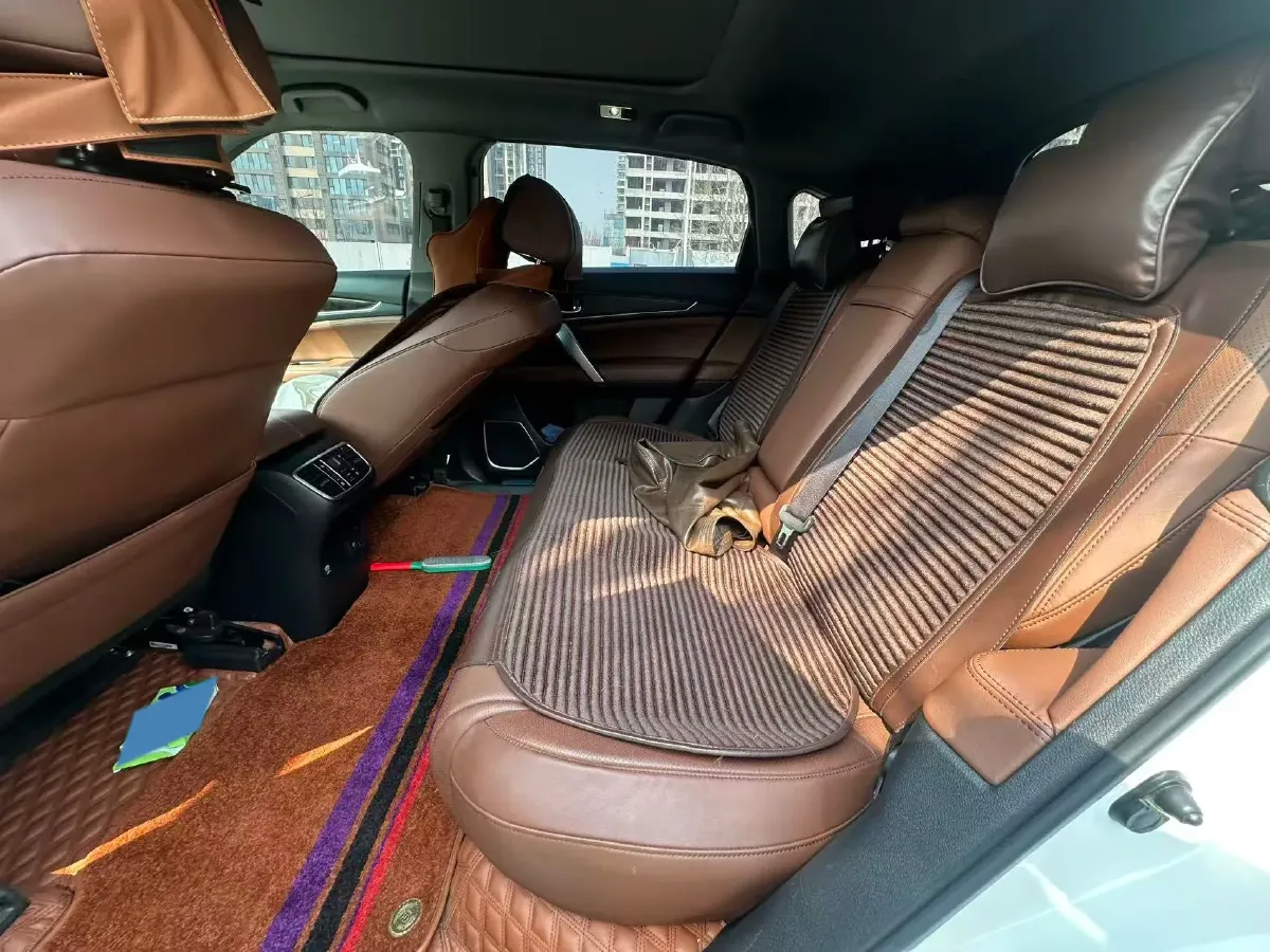 2020 Honda UR-V 2.0T 272HP L4 9AT,autocango,china used car exporter,china ev exporter,chinese used car exporter,chinese used ev exporter