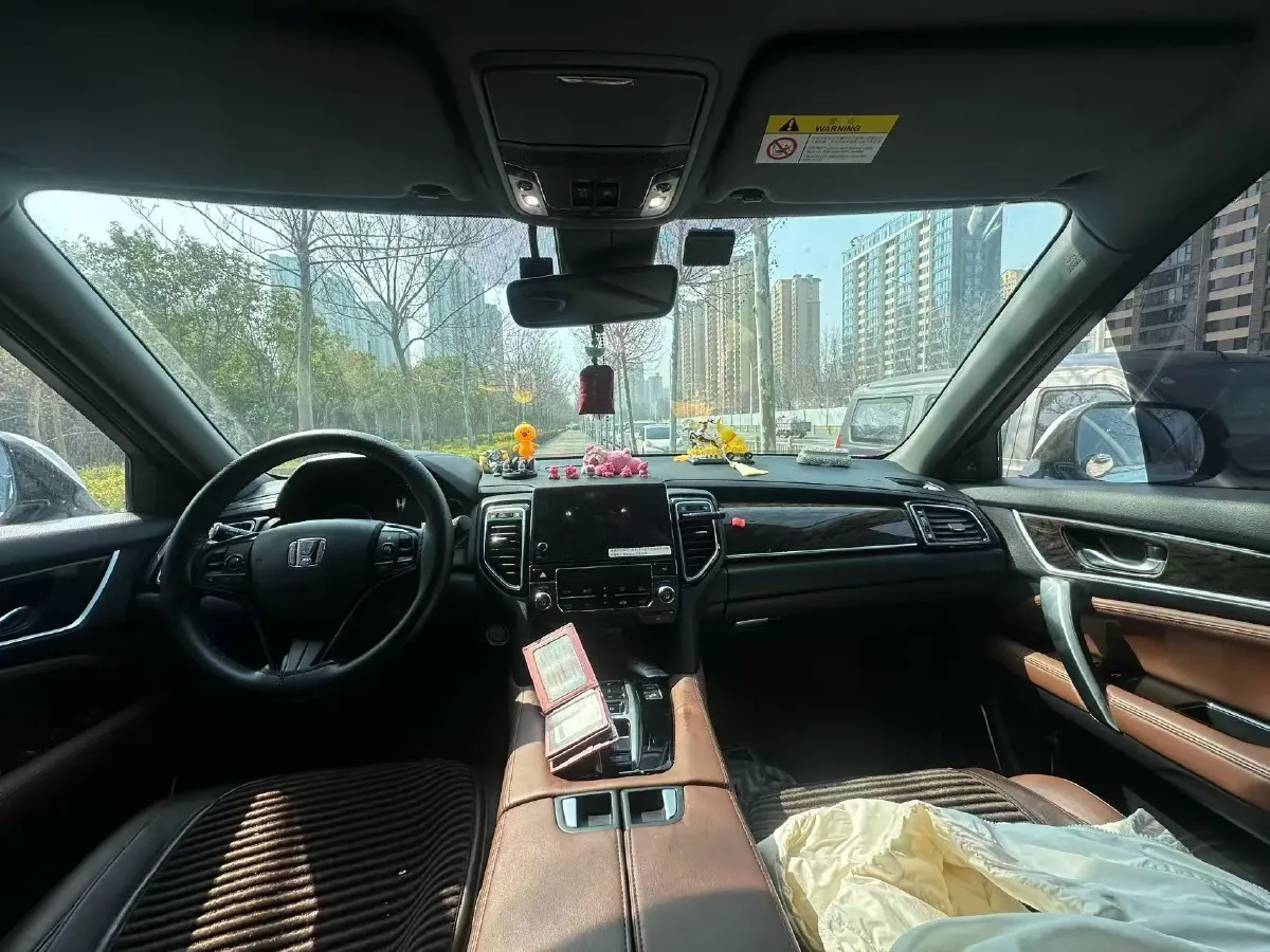 2020 Honda UR-V 2.0T 272HP L4 9AT,autocango,china used car exporter,china ev exporter,chinese used car exporter,chinese used ev exporter