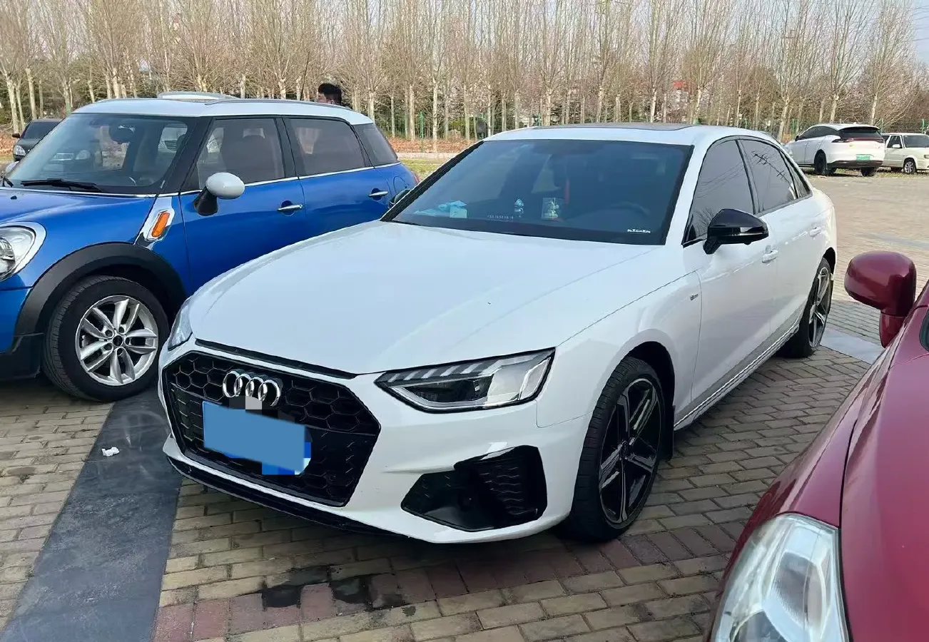 2024 Audi A4L 2.0T 190HP L4 7DCT,autocango,china used car exporter,china ev exporter,chinese used car exporter,chinese used ev exporter