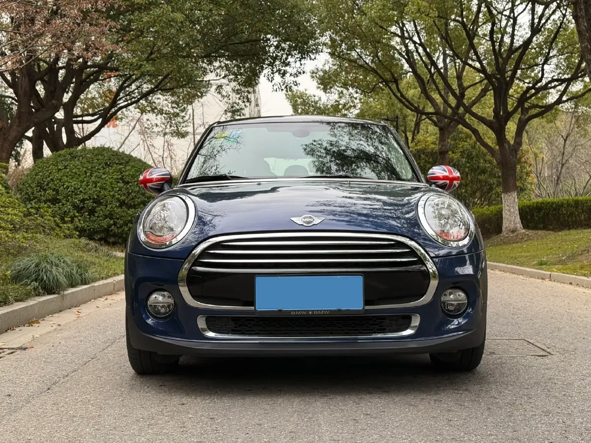 2016 MINI MINI 1.5T 136HP L3 6AT,autocango,china used car exporter,china ev exporter,chinese used car exporter,chinese used ev exporter