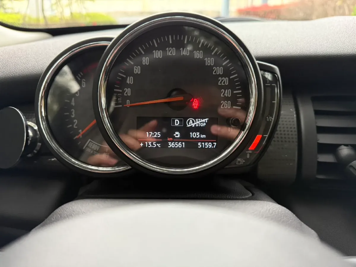 2016 MINI MINI 1.5T 136HP L3 6AT,autocango,china used car exporter,china ev exporter,chinese used car exporter,chinese used ev exporter