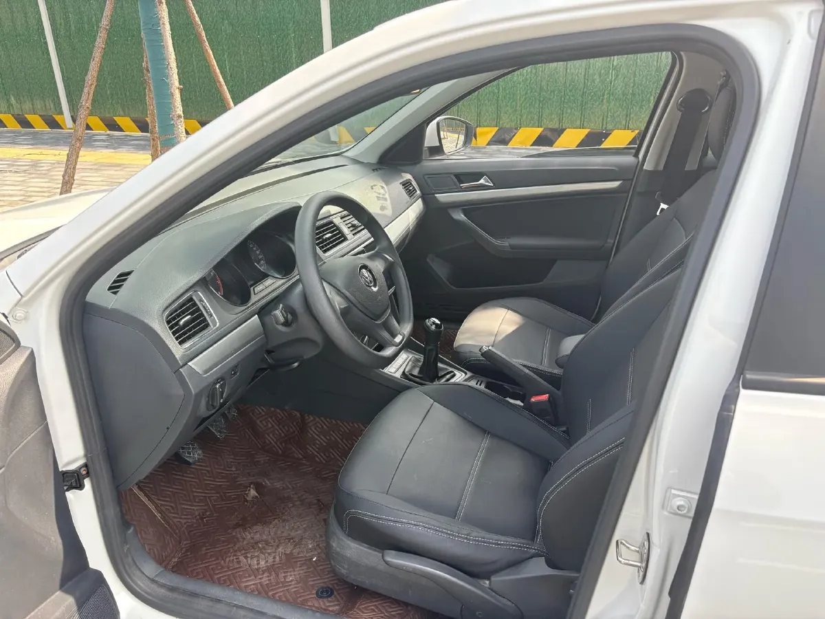 2017 Buick Excelle 1.5L 114HP L4 5MT,autocango,china used car exporter,china ev exporter,chinese used car exporter,chinese used ev exporter