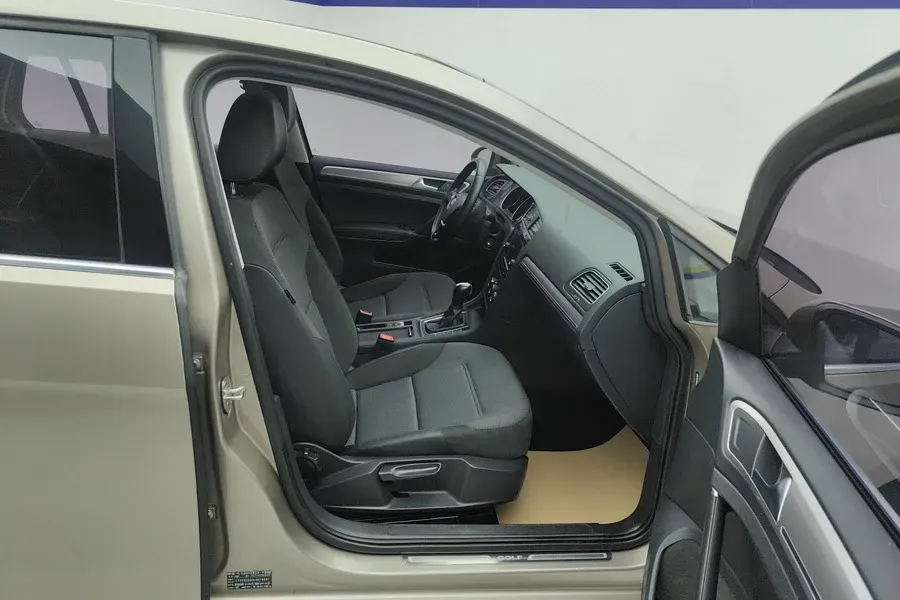 2018 Volkswagen Golf 1.4T 131HP L4 7DCT,autocango,china used car exporter,china ev exporter,chinese used car exporter,chinese used ev exporter